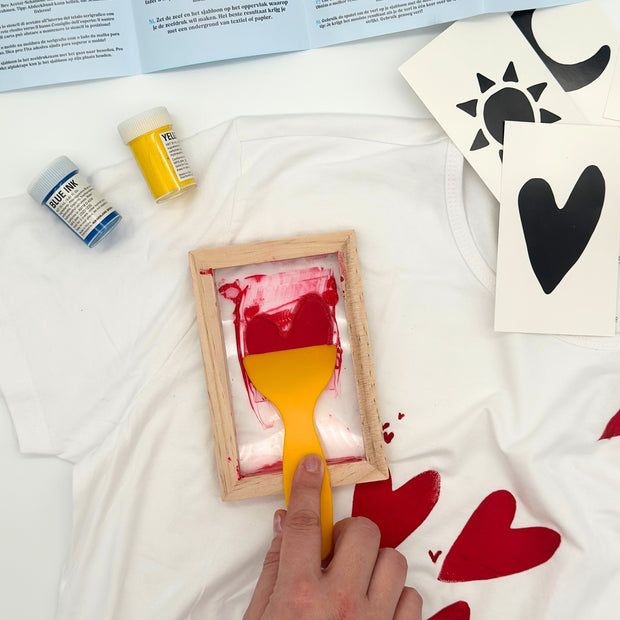 <h2><strong>DIY Zeefdrukken</strong></h2>