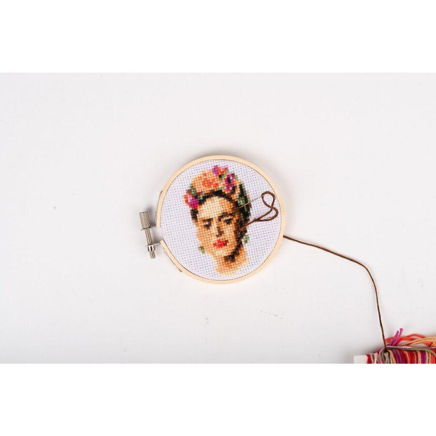 Kruissteek borduurset XS "Frida Kahlo"  - DIY pakket - Afbeelding 3