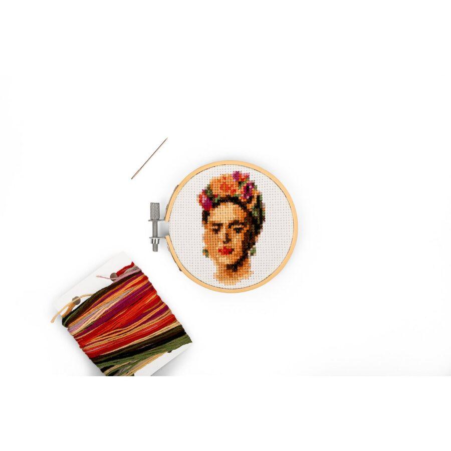 Kruissteek borduurset XS "Frida Kahlo"  - DIY pakket - Afbeelding 4